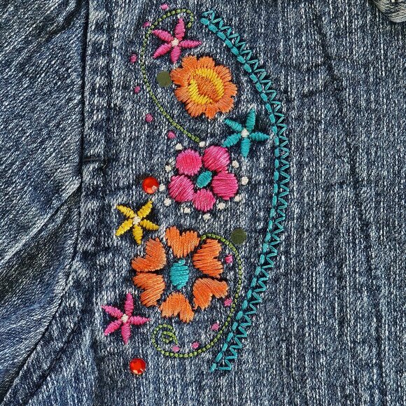 Girl Denim Jacket Sz 7 Embroidered Floral Design Gray Hoodie Stuff Hillary Duff - Picture 5 of 7